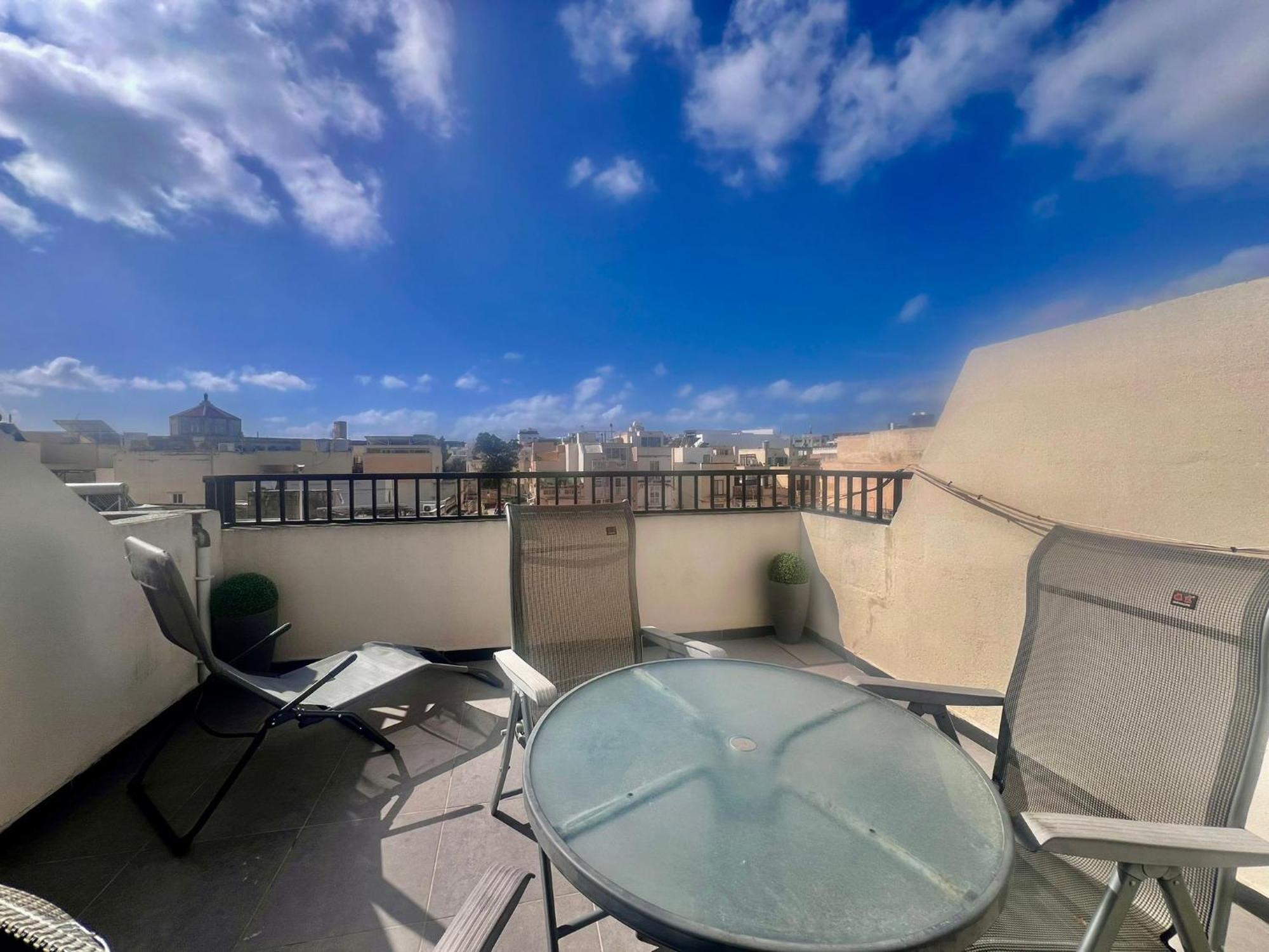 83/3-Lovely 1 Bedroom Penthouse Birkirkara Luaran gambar